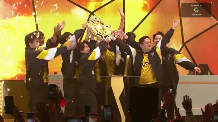 Fnatic ONIC PH Juara M6 World Championship